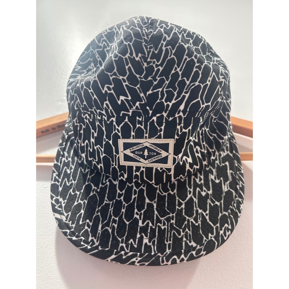 Burton MB Trigger Camp Hat Mens OSFA Black White Geometric Print 5 Panel Cap